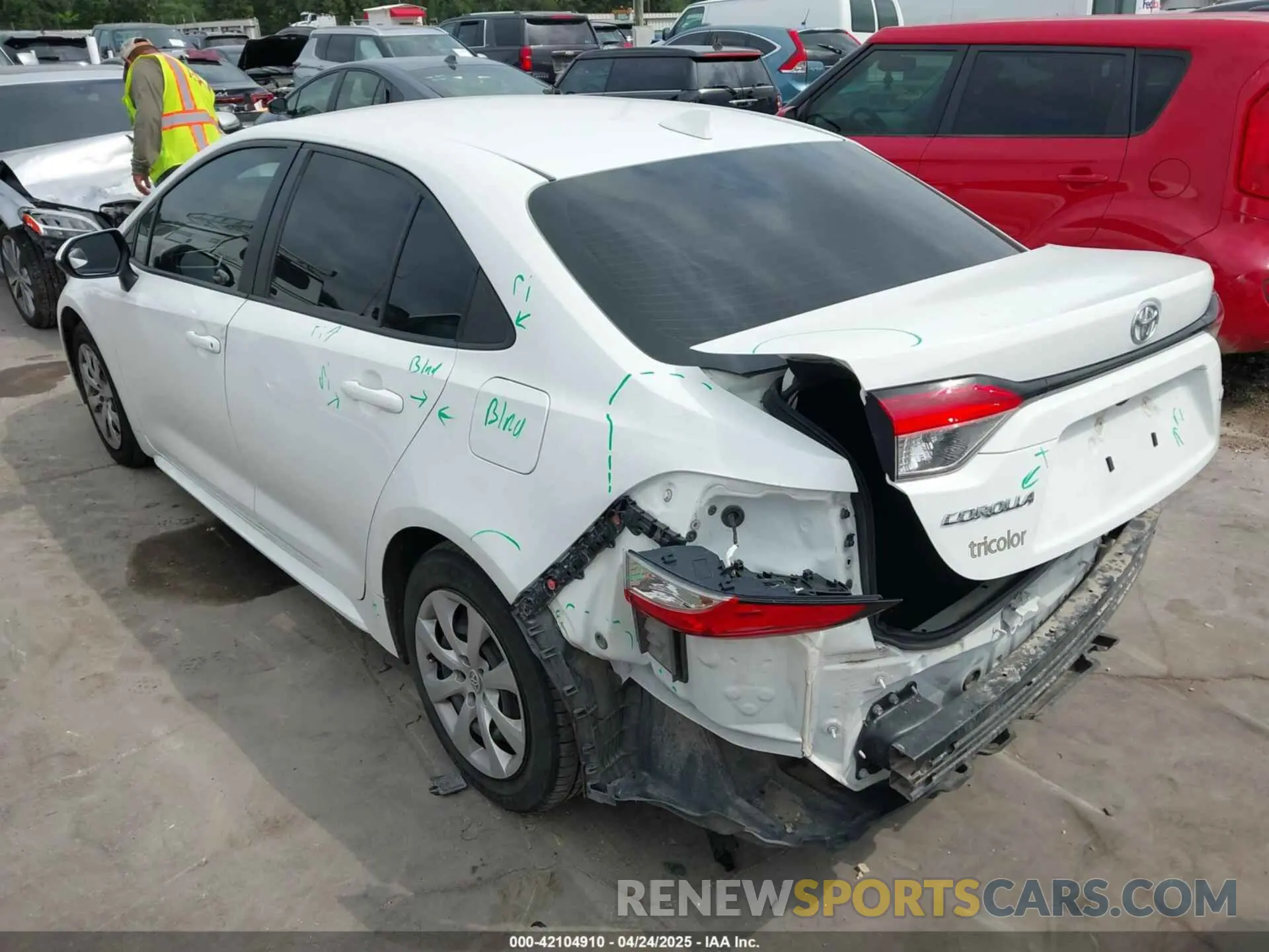3 Photograph of a damaged car 5YFEPMAE6MP180924 TOYOTA COROLLA 2021