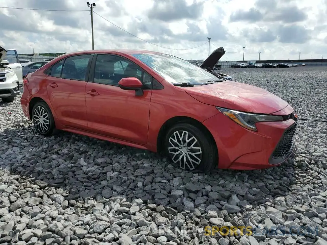4 Photograph of a damaged car 5YFEPMAE6MP180972 TOYOTA COROLLA 2021