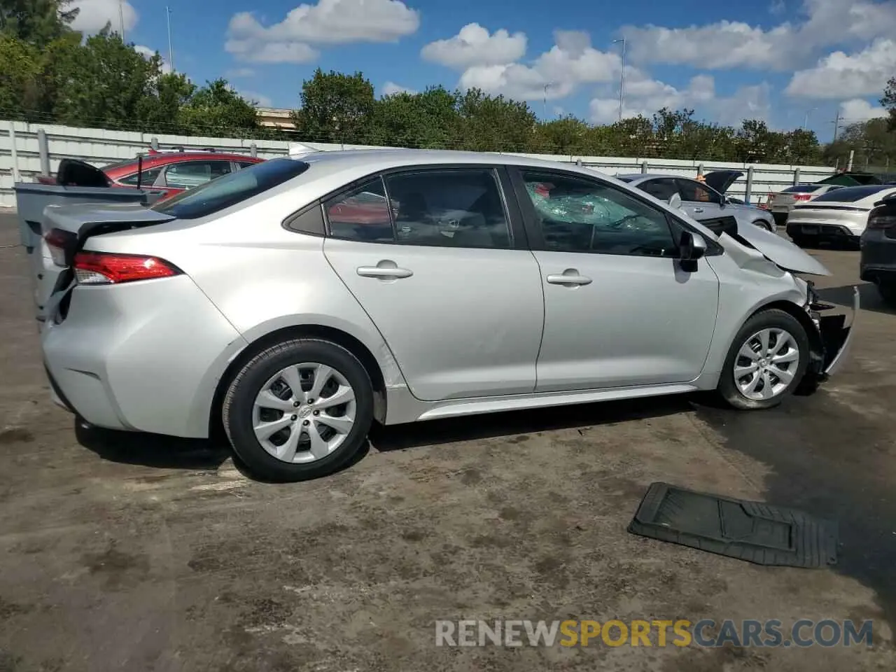 3 Photograph of a damaged car 5YFEPMAE6MP192376 TOYOTA COROLLA 2021