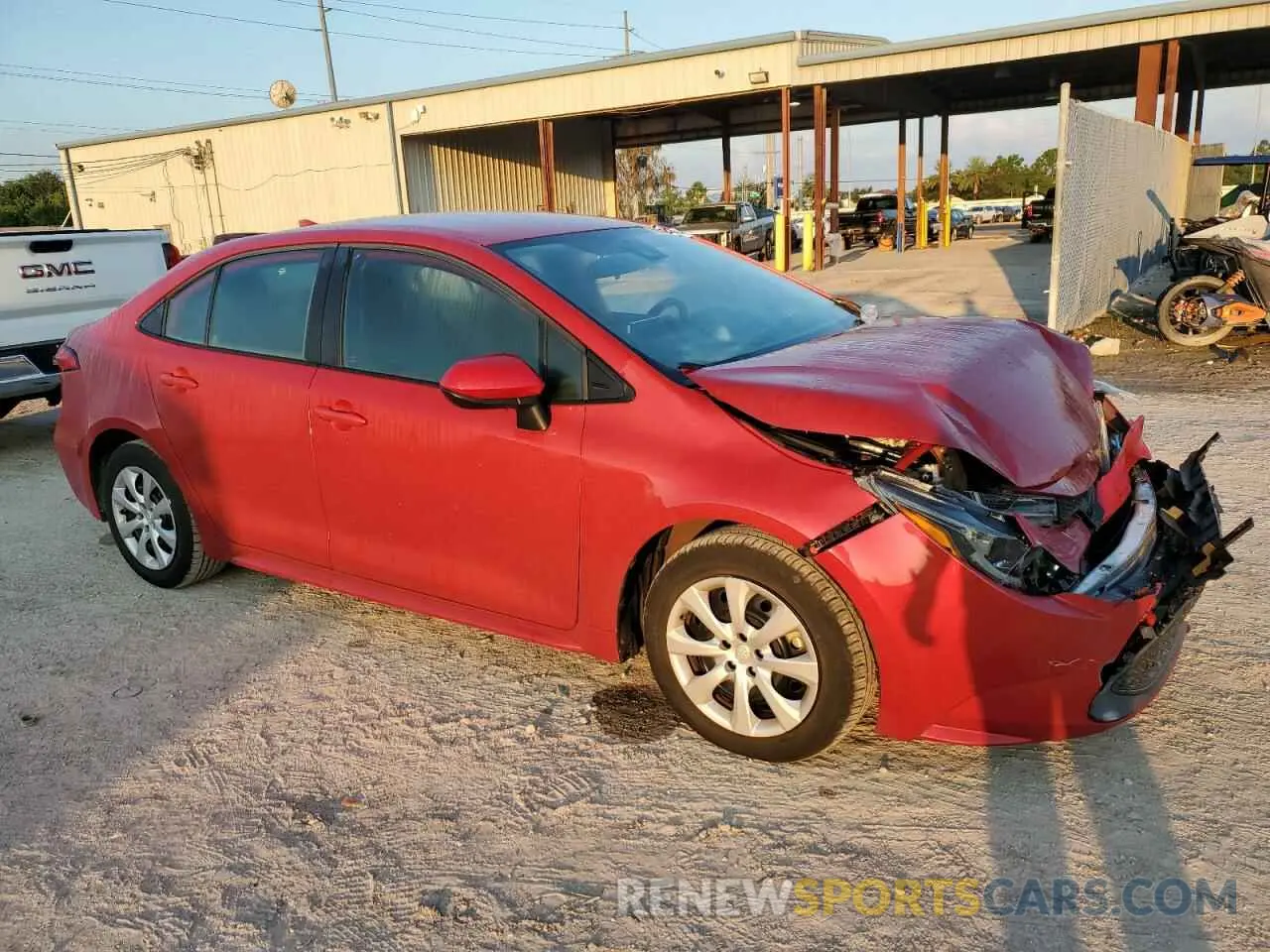 4 Photograph of a damaged car 5YFEPMAE6MP196640 TOYOTA COROLLA 2021