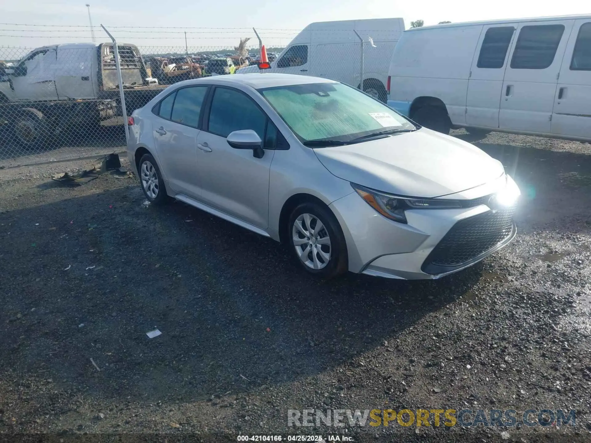 1 Photograph of a damaged car 5YFEPMAE6MP197450 TOYOTA COROLLA 2021