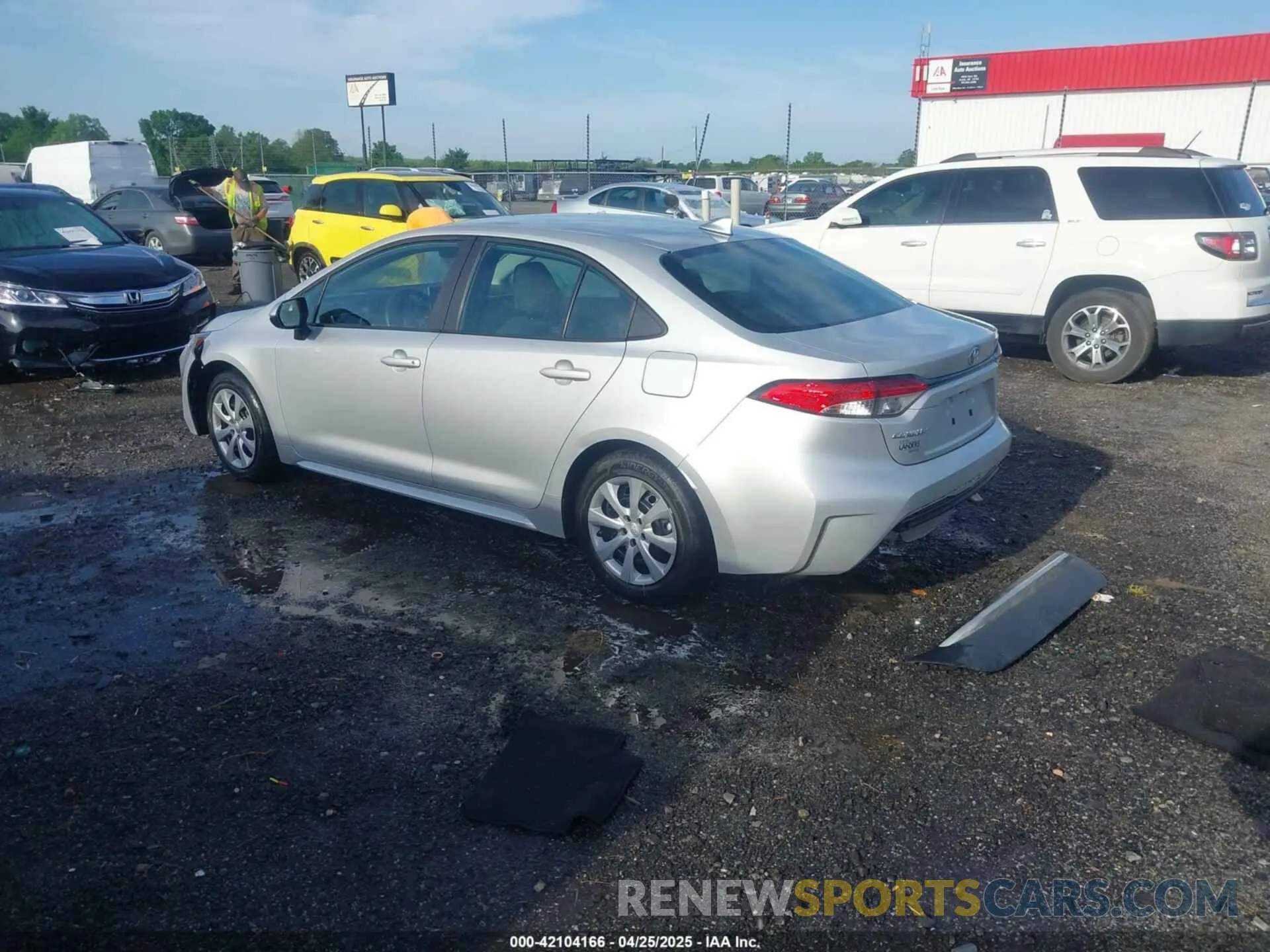 3 Photograph of a damaged car 5YFEPMAE6MP197450 TOYOTA COROLLA 2021