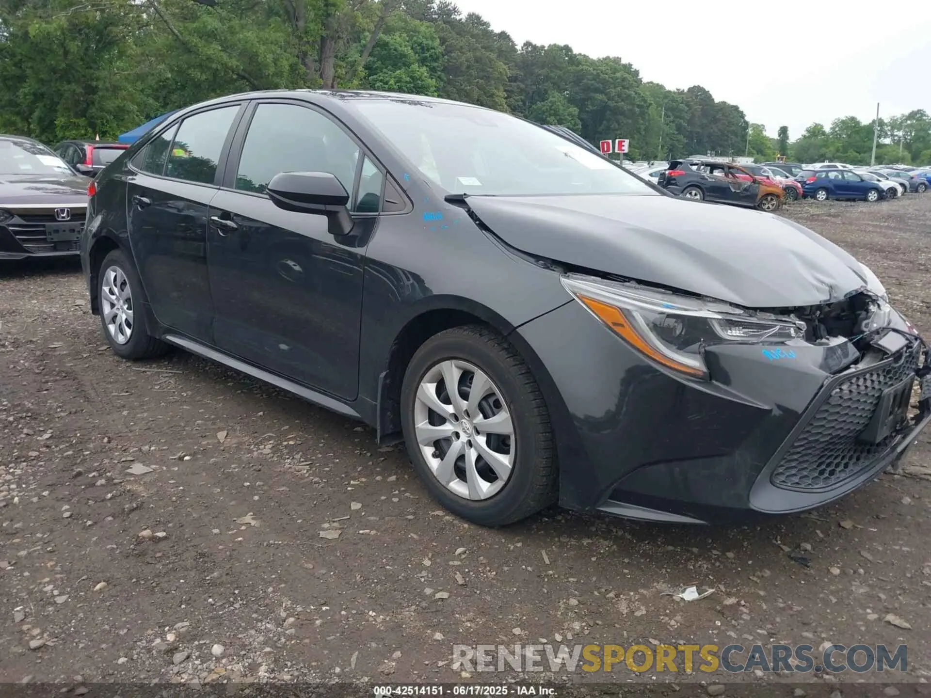 1 Photograph of a damaged car 5YFEPMAE6MP209628 TOYOTA COROLLA 2021