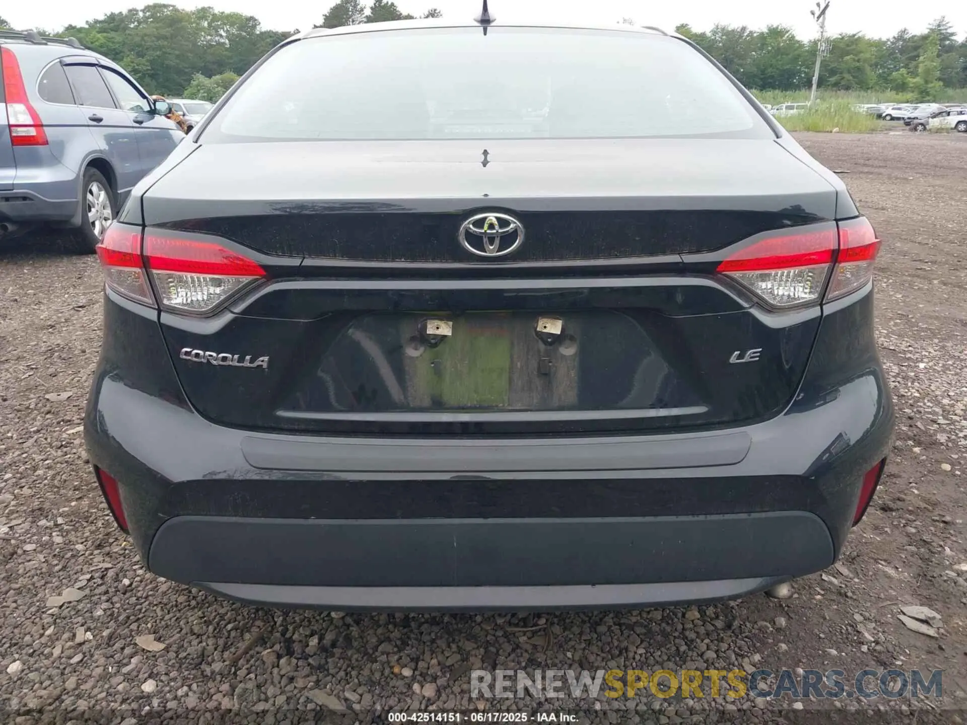 16 Photograph of a damaged car 5YFEPMAE6MP209628 TOYOTA COROLLA 2021