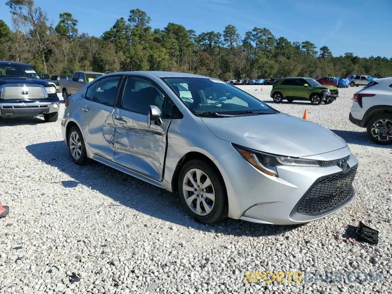 4 Photograph of a damaged car 5YFEPMAE6MP212108 TOYOTA COROLLA 2021