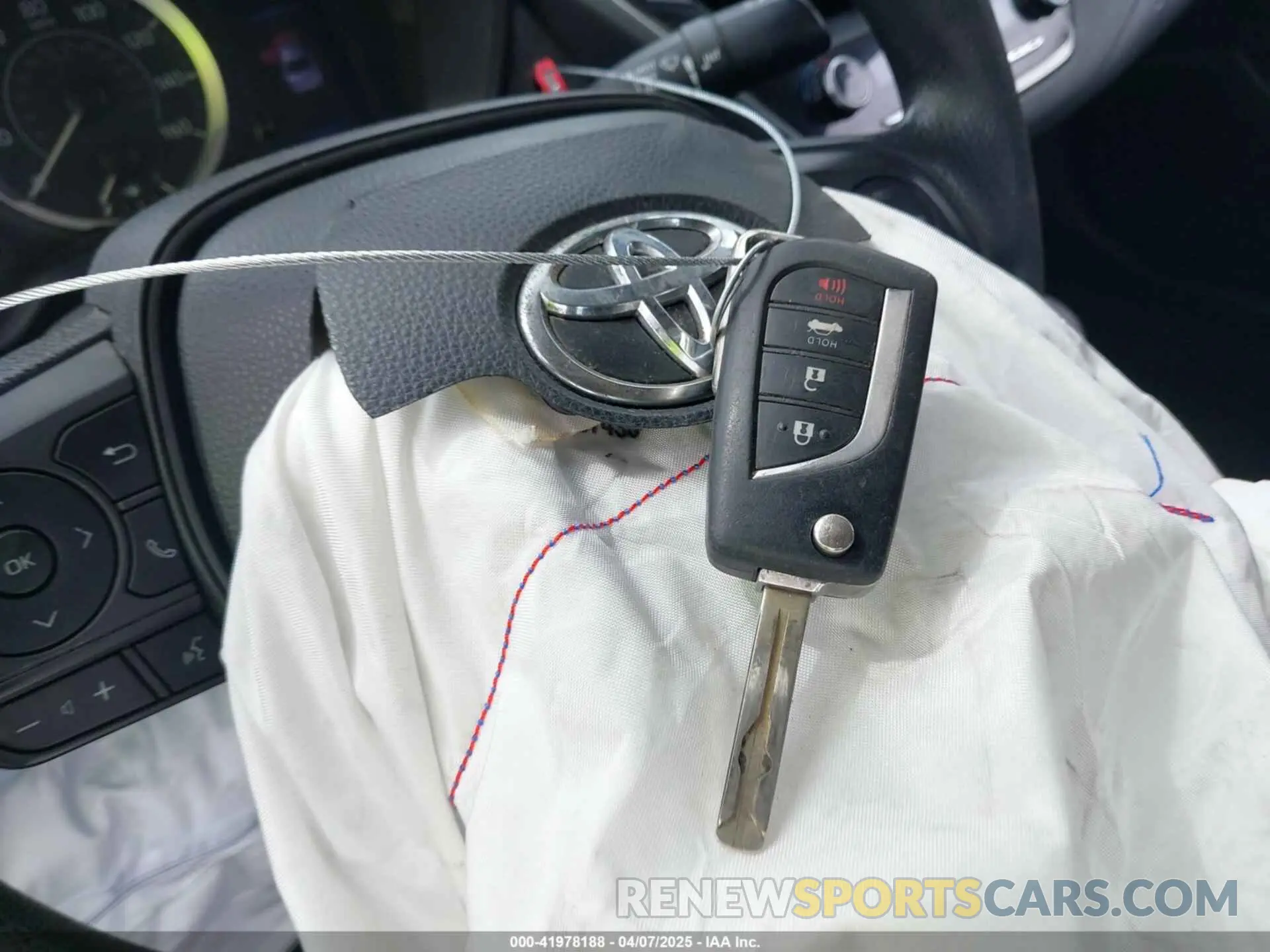 11 Photograph of a damaged car 5YFEPMAE6MP213470 TOYOTA COROLLA 2021