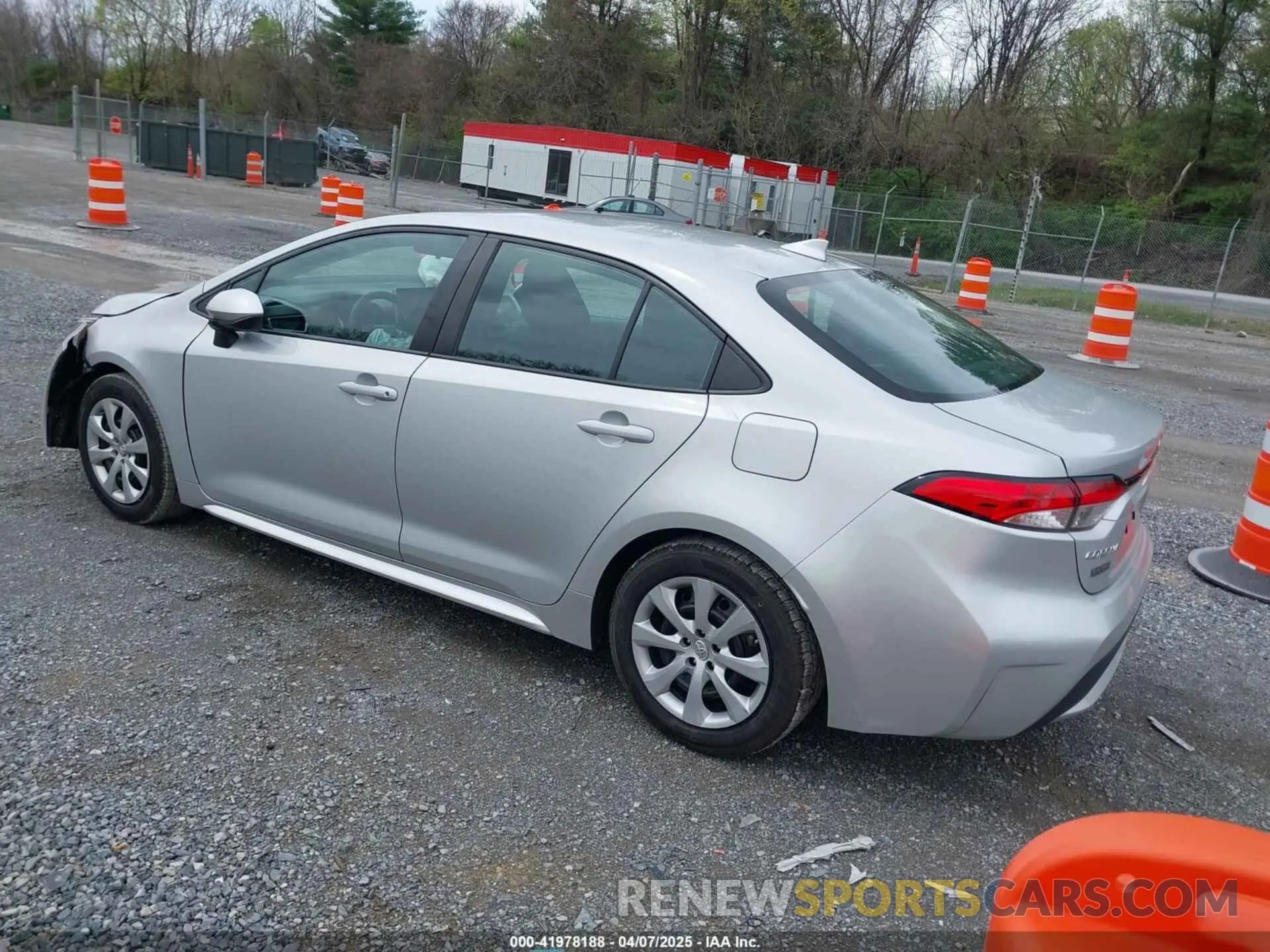 3 Photograph of a damaged car 5YFEPMAE6MP213470 TOYOTA COROLLA 2021