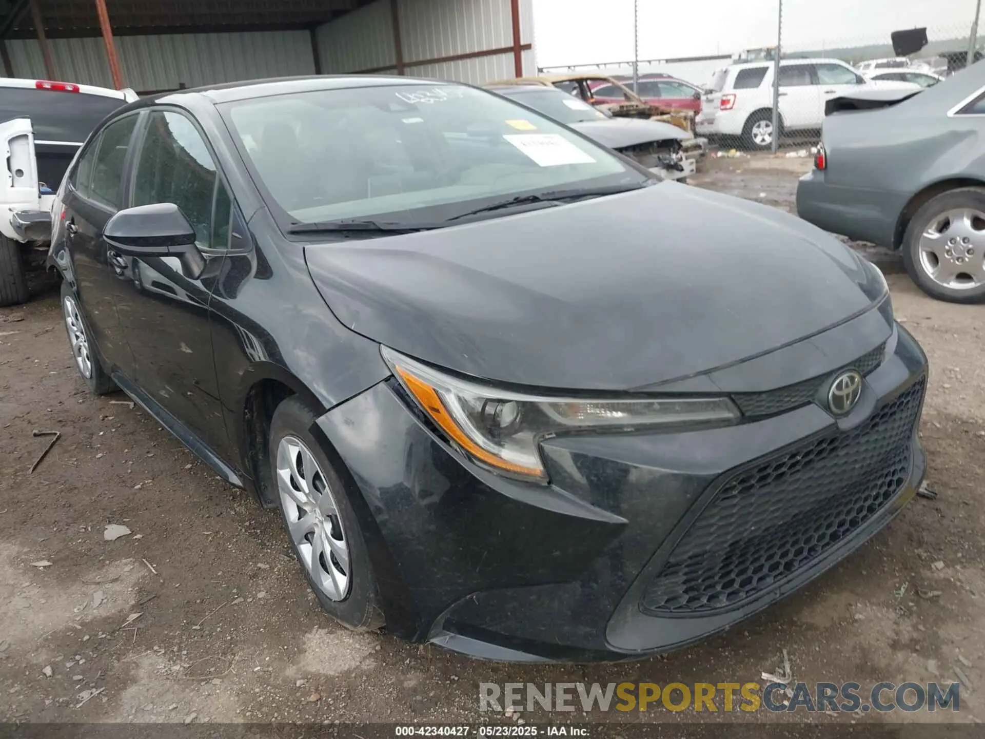 1 Photograph of a damaged car 5YFEPMAE6MP214585 TOYOTA COROLLA 2021