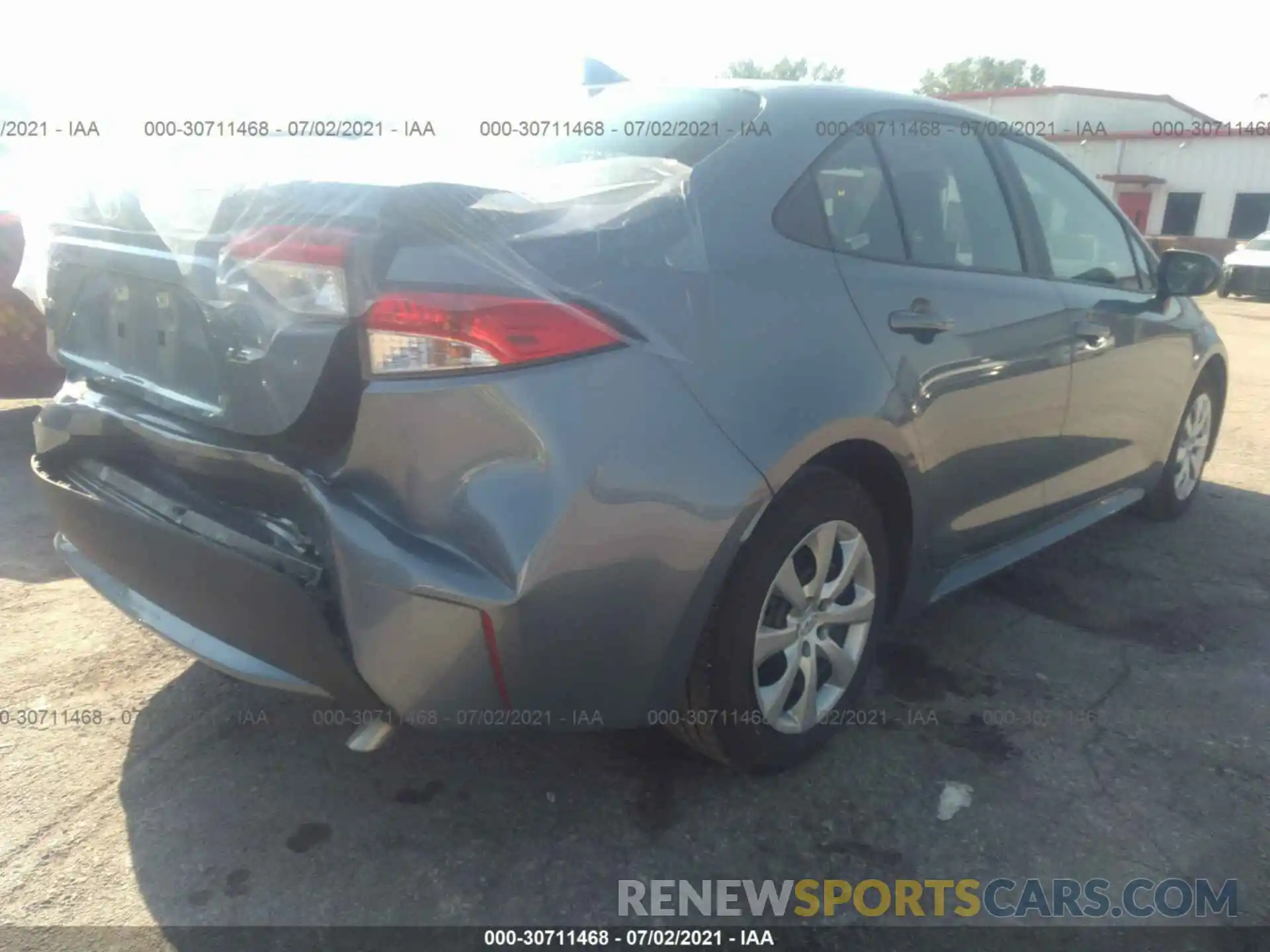 4 Photograph of a damaged car 5YFEPMAE6MP217471 TOYOTA COROLLA 2021