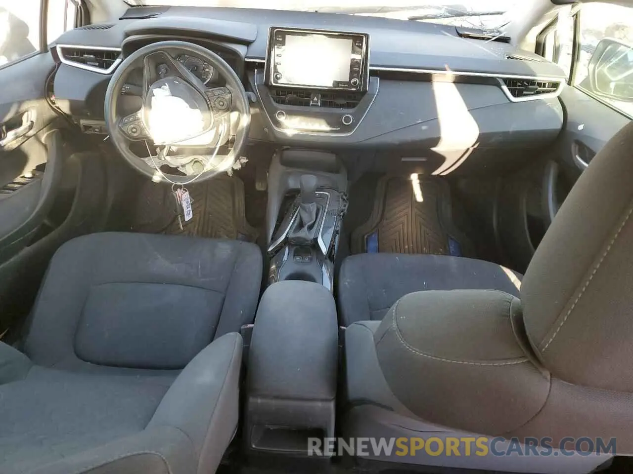 8 Photograph of a damaged car 5YFEPMAE6MP228390 TOYOTA COROLLA 2021