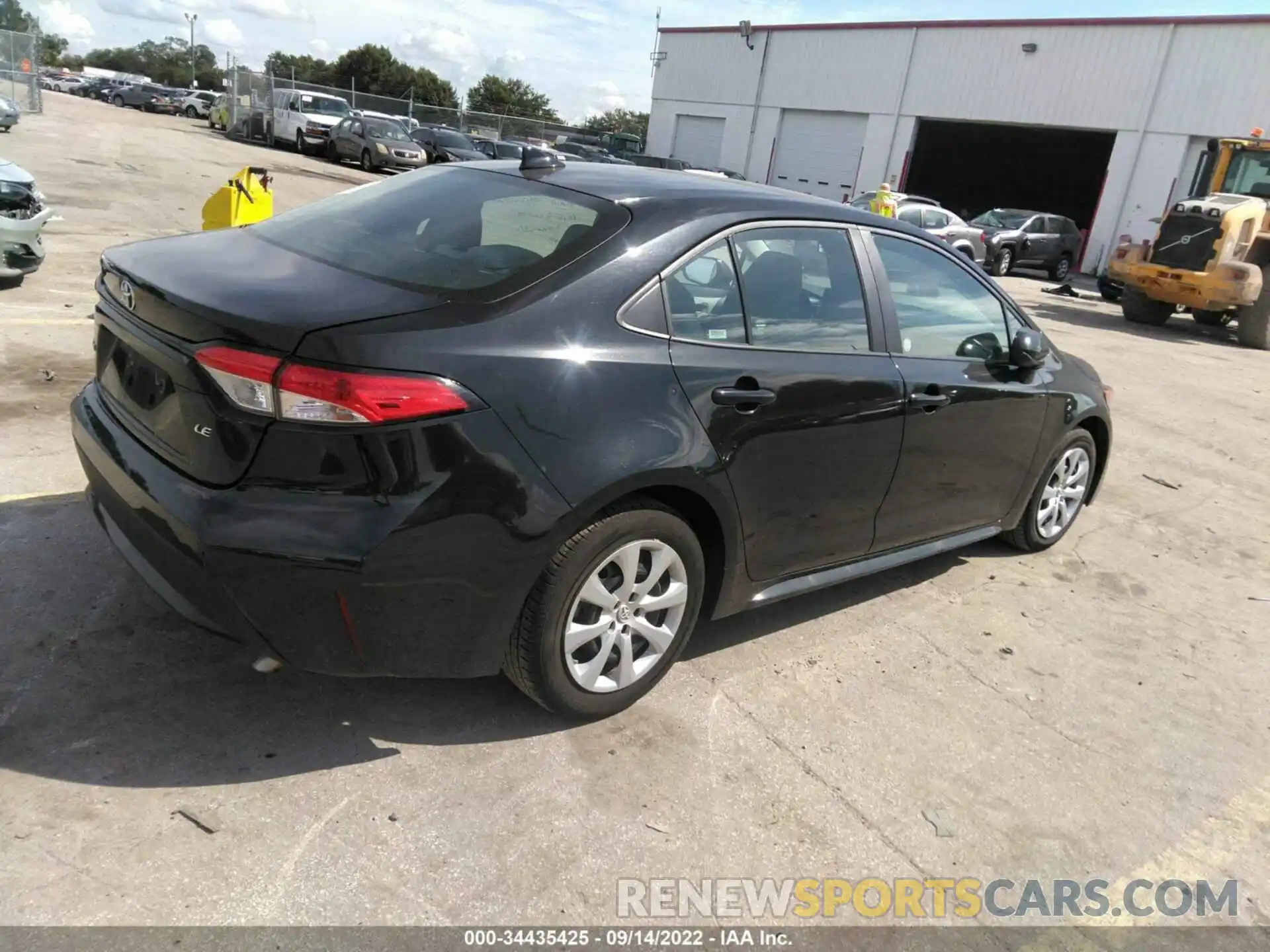 4 Photograph of a damaged car 5YFEPMAE6MP230589 TOYOTA COROLLA 2021