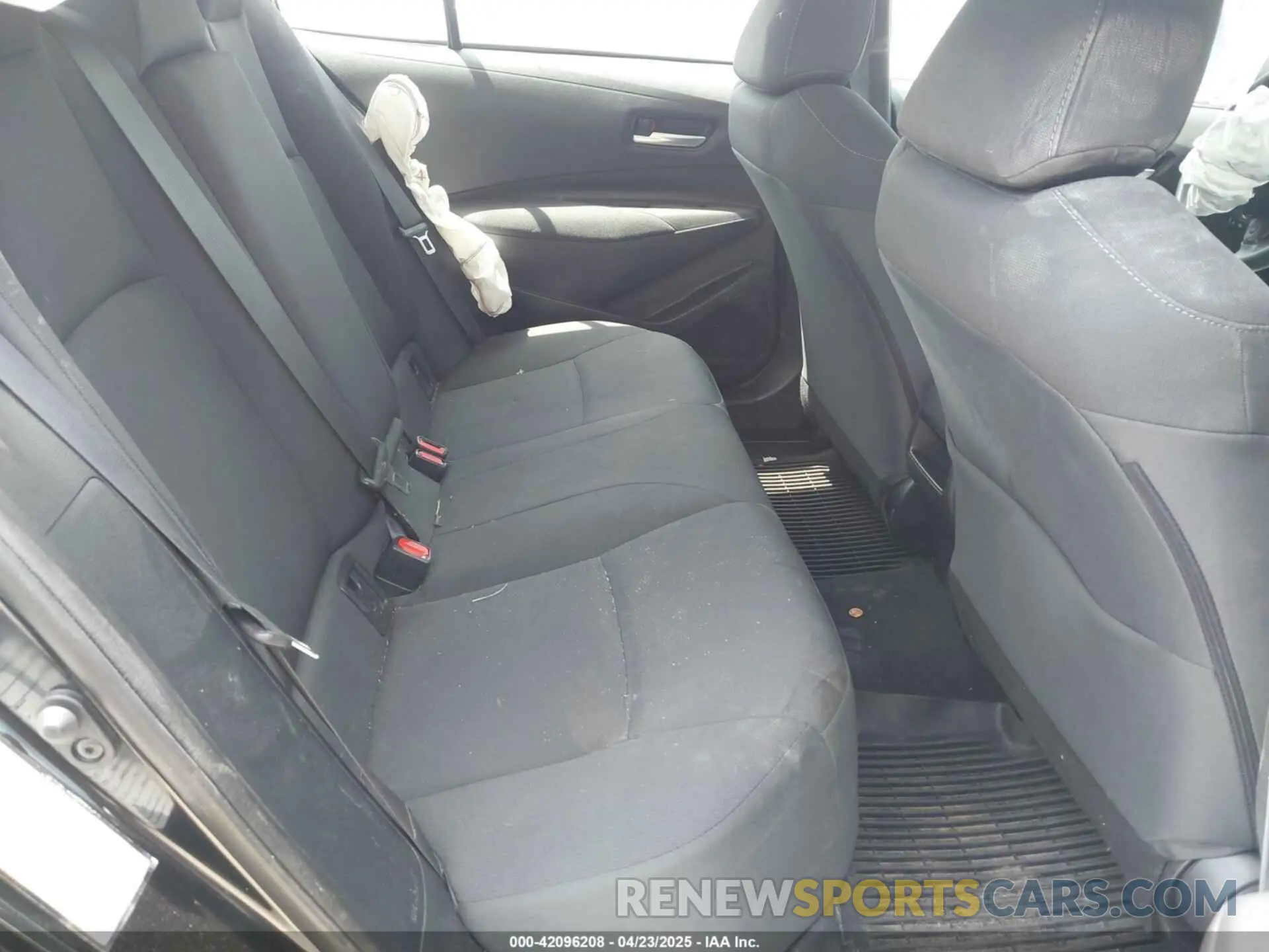 8 Photograph of a damaged car 5YFEPMAE6MP231810 TOYOTA COROLLA 2021
