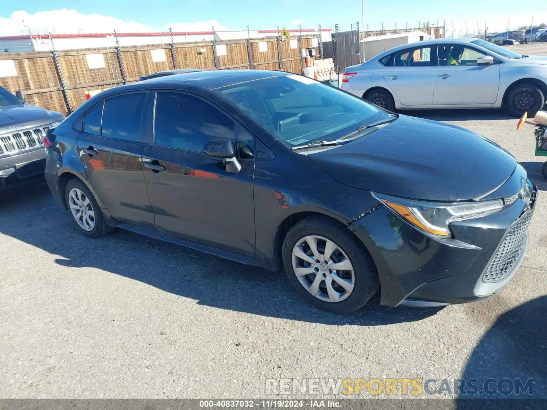 1 Photograph of a damaged car 5YFEPMAE6MP238675 TOYOTA COROLLA 2021