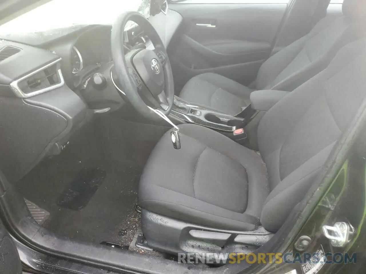 7 Photograph of a damaged car 5YFEPMAE6MP240832 TOYOTA COROLLA 2021
