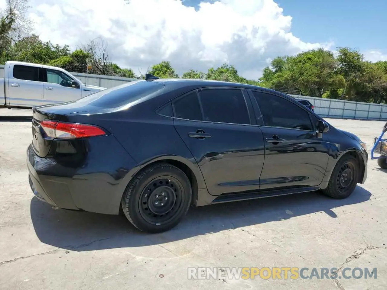 3 Photograph of a damaged car 5YFEPMAE6MP241723 TOYOTA COROLLA 2021