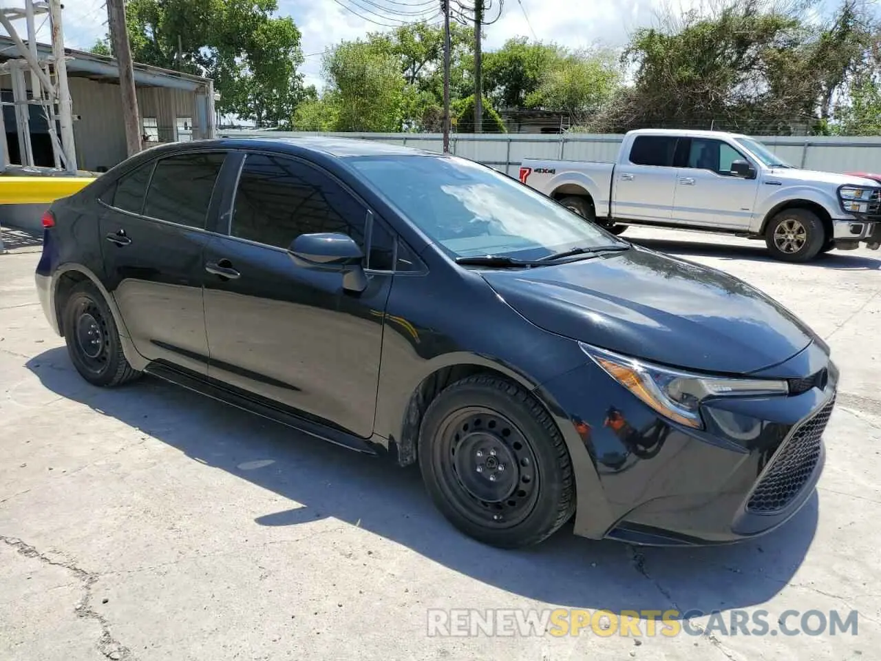 4 Photograph of a damaged car 5YFEPMAE6MP241723 TOYOTA COROLLA 2021