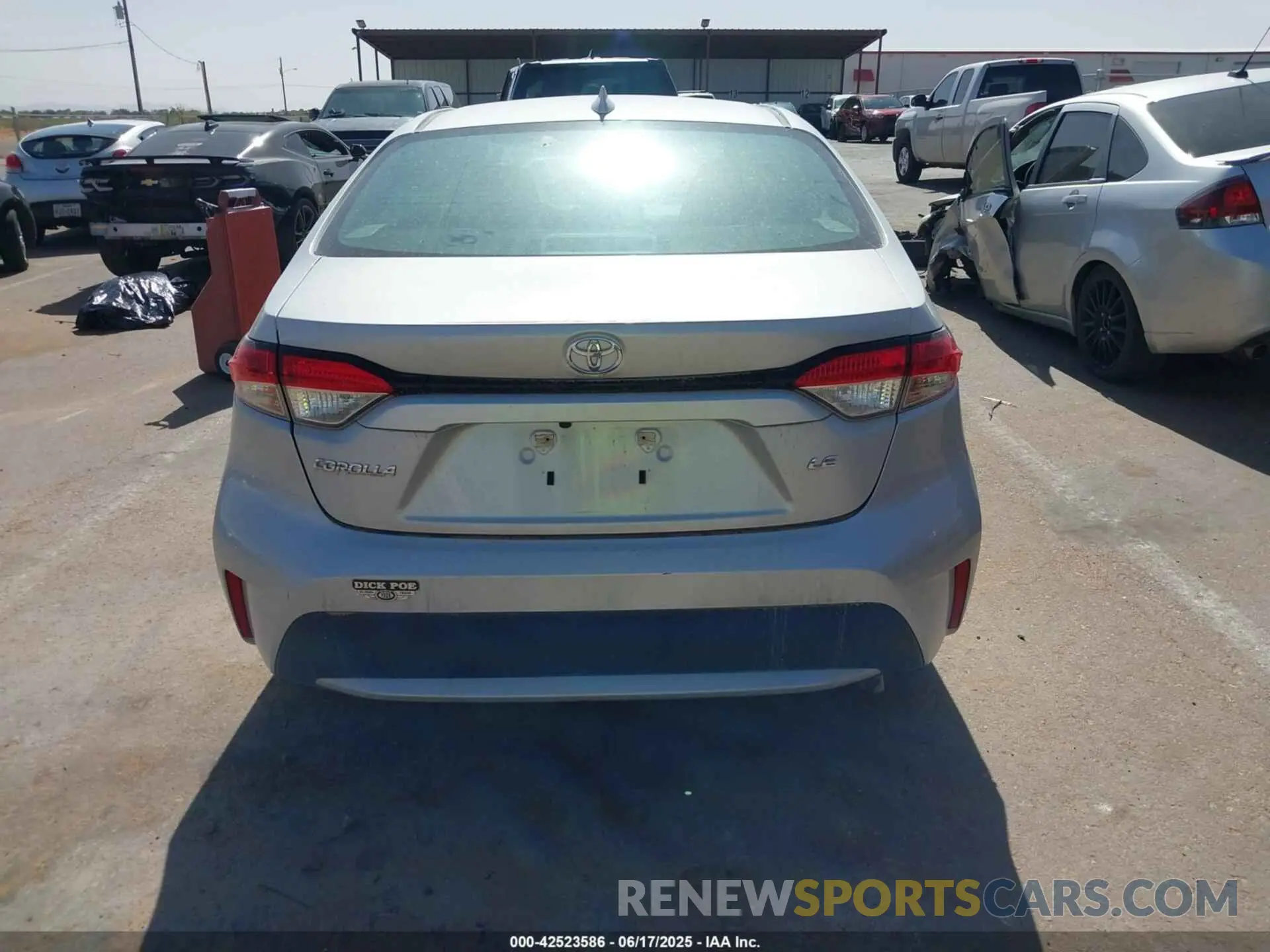 15 Photograph of a damaged car 5YFEPMAE6MP247408 TOYOTA COROLLA 2021