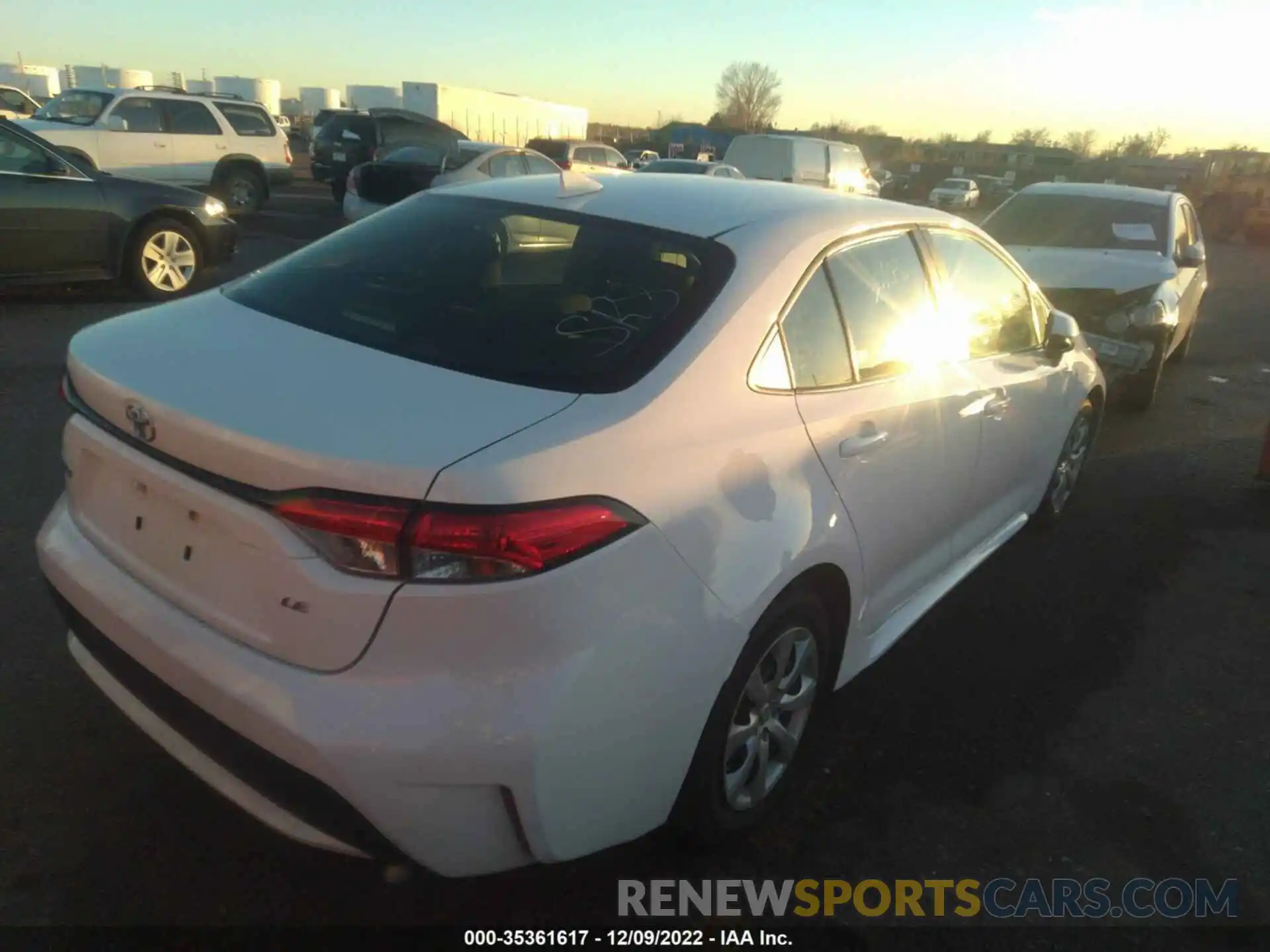 4 Photograph of a damaged car 5YFEPMAE6MP249708 TOYOTA COROLLA 2021