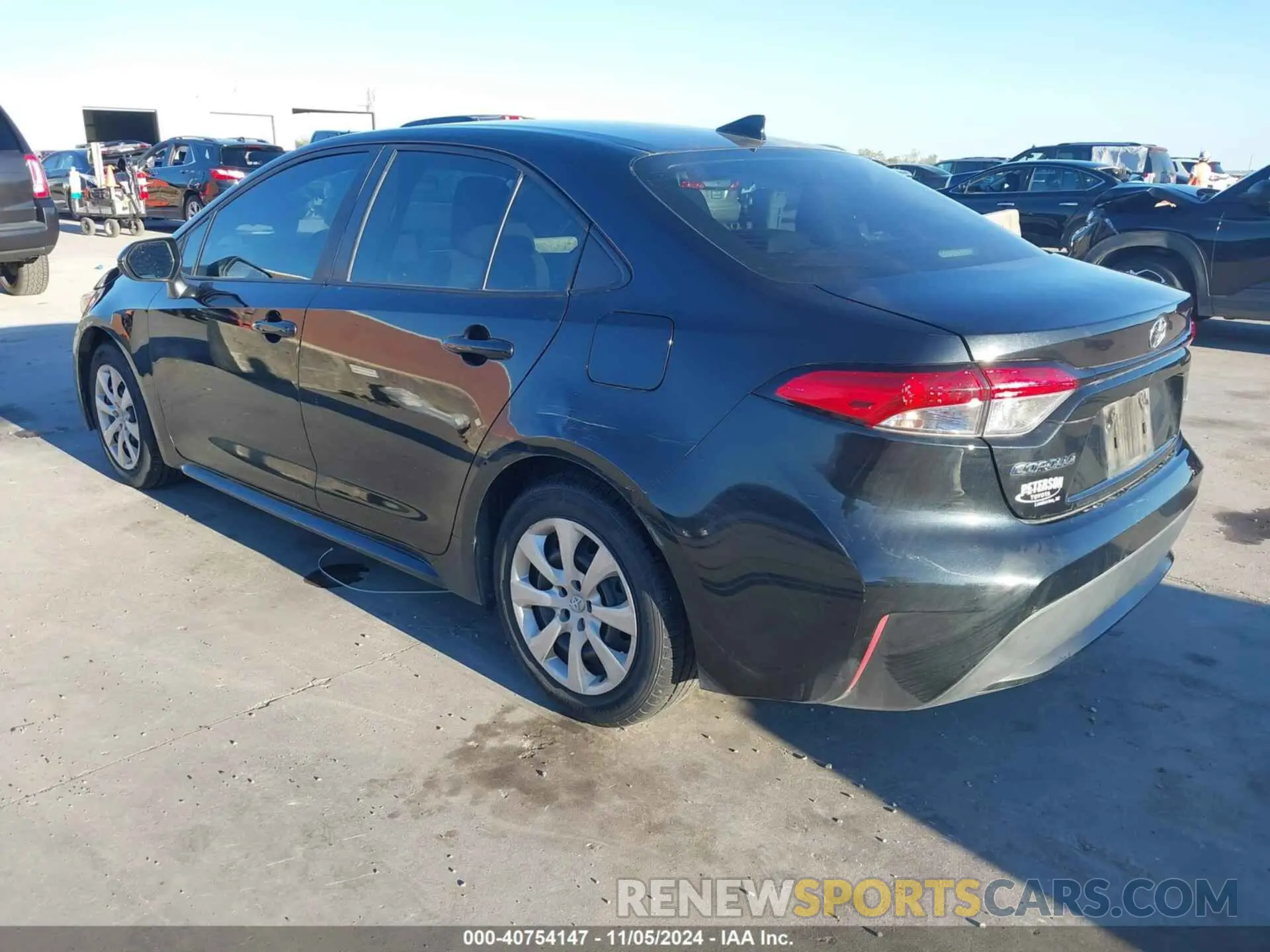 3 Photograph of a damaged car 5YFEPMAE6MP252351 TOYOTA COROLLA 2021