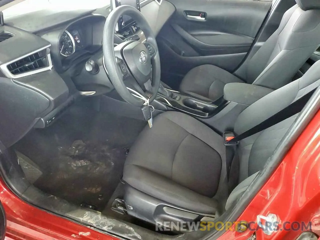 7 Photograph of a damaged car 5YFEPMAE6MP252981 TOYOTA COROLLA 2021