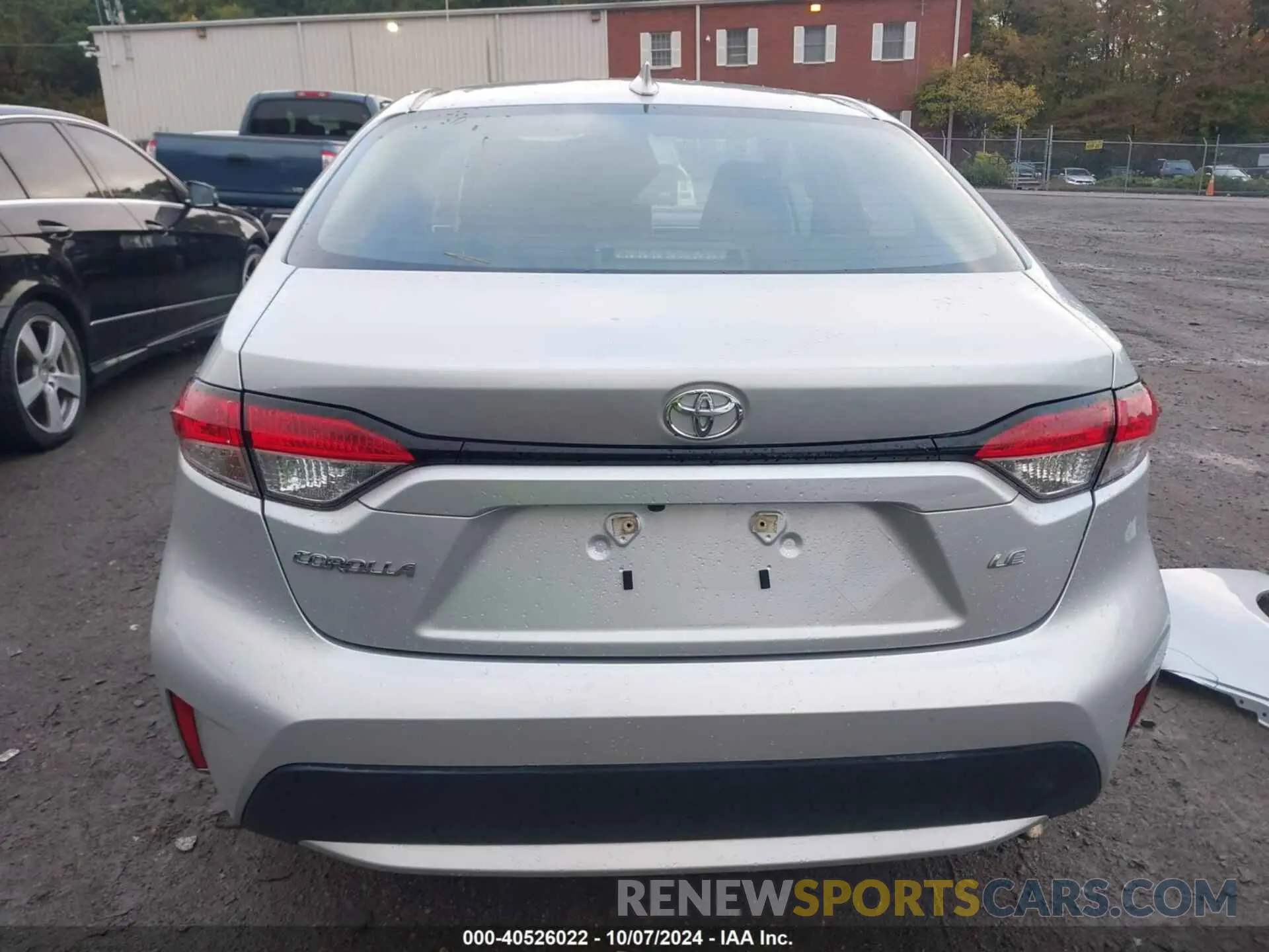 17 Photograph of a damaged car 5YFEPMAE6MP254200 TOYOTA COROLLA 2021