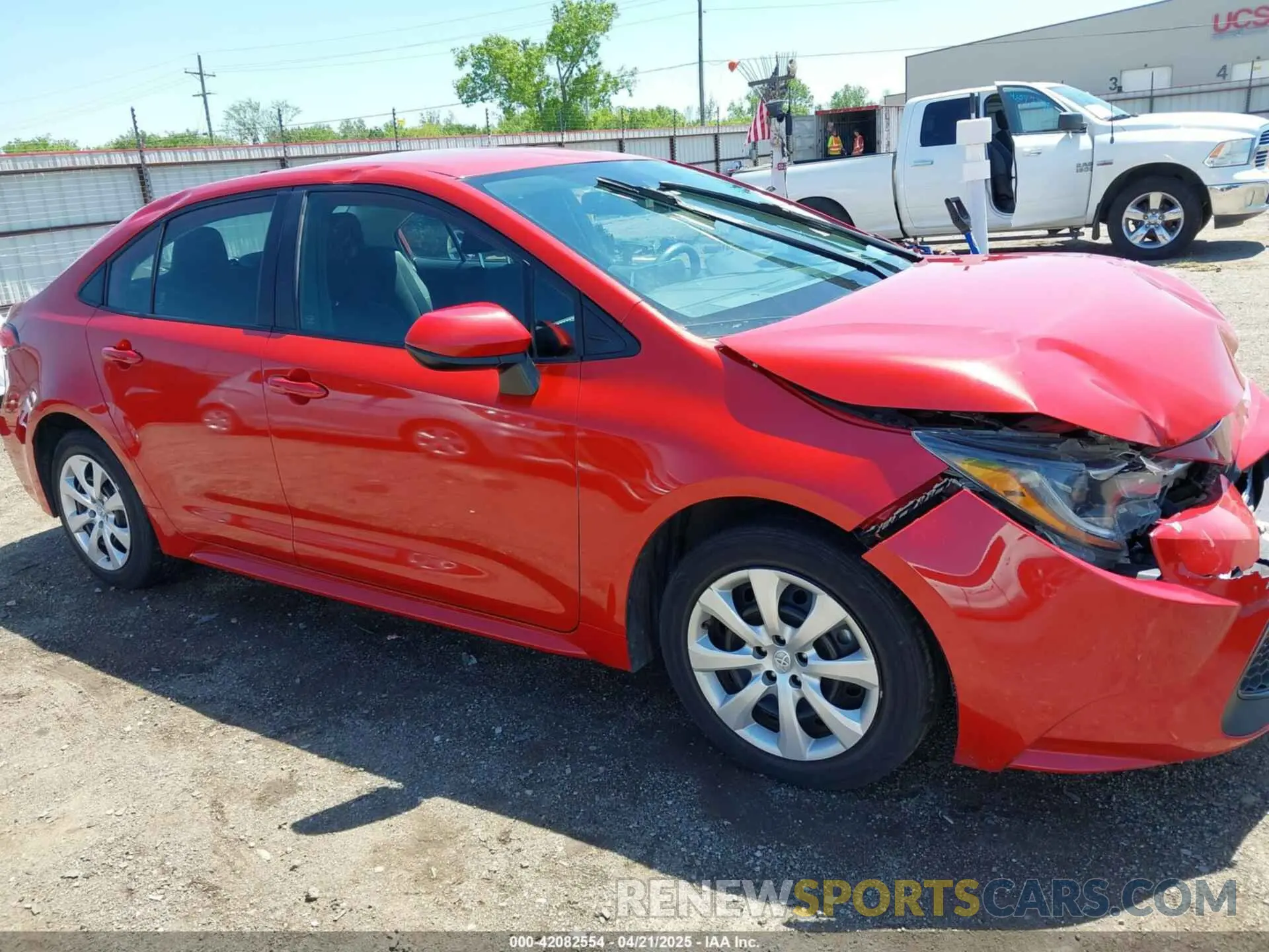 13 Photograph of a damaged car 5YFEPMAE6MP266086 TOYOTA COROLLA 2021