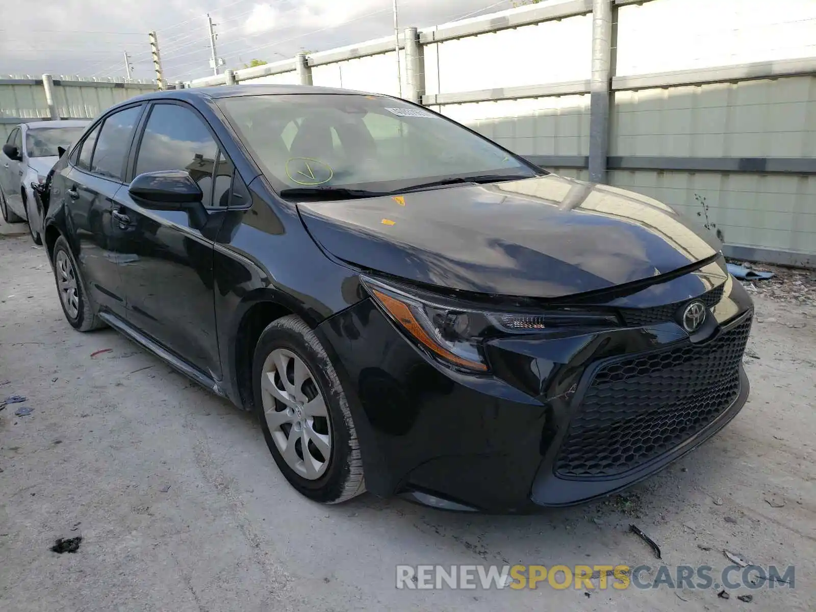 1 Photograph of a damaged car 5YFEPMAE7MP150119 TOYOTA COROLLA 2021