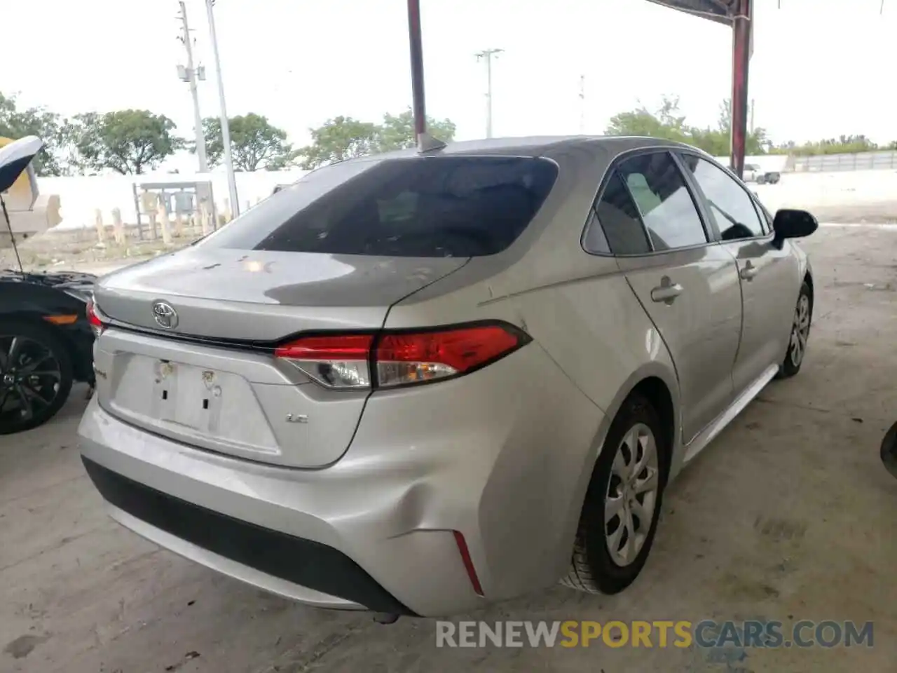 4 Photograph of a damaged car 5YFEPMAE7MP151741 TOYOTA COROLLA 2021