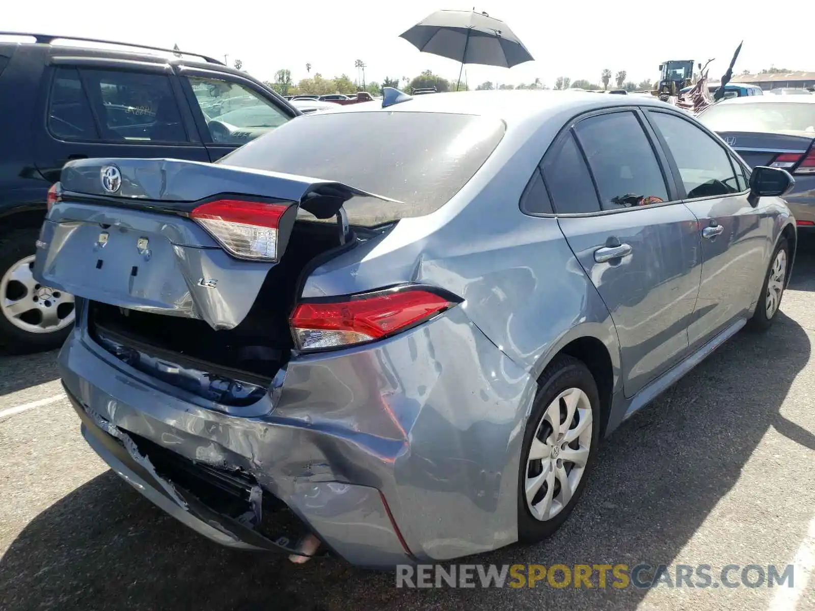 4 Photograph of a damaged car 5YFEPMAE7MP161072 TOYOTA COROLLA 2021