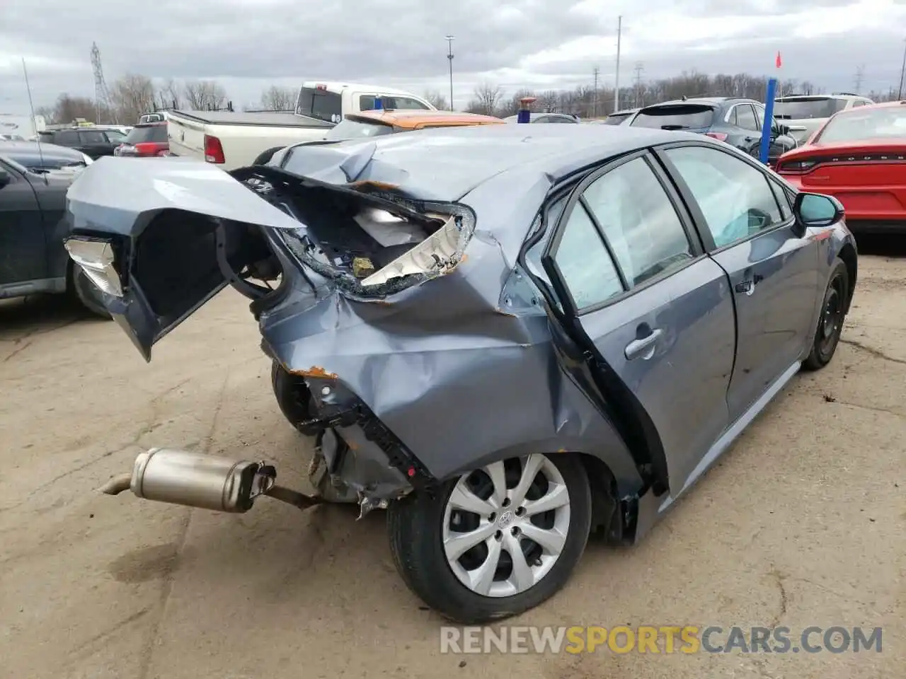 4 Photograph of a damaged car 5YFEPMAE7MP178339 TOYOTA COROLLA 2021