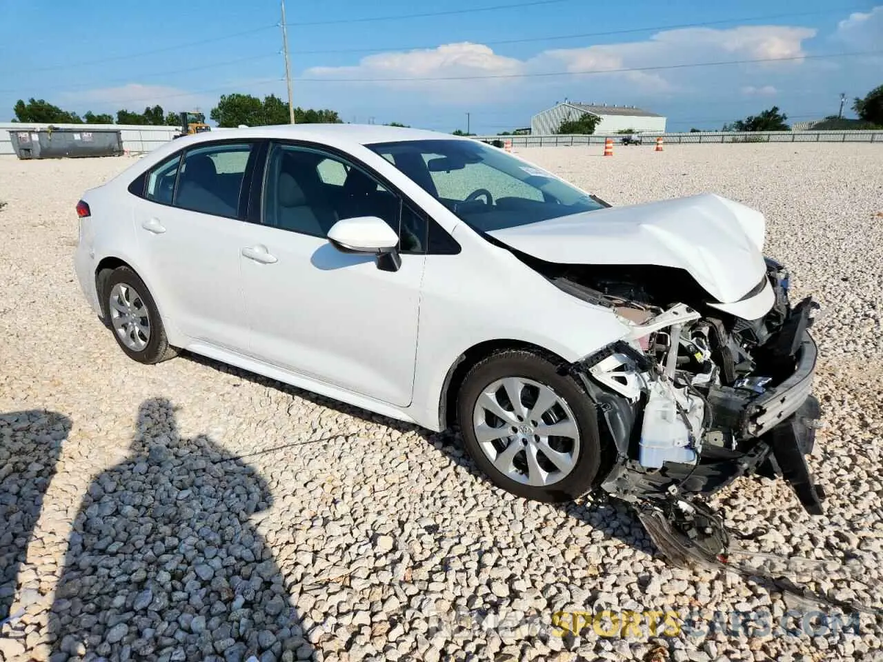 4 Photograph of a damaged car 5YFEPMAE7MP185033 TOYOTA COROLLA 2021
