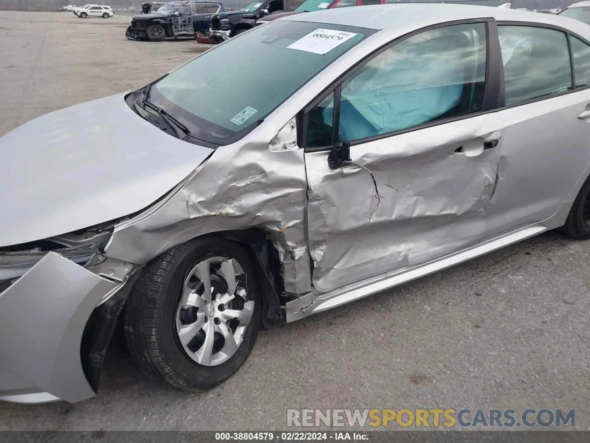 6 Photograph of a damaged car 5YFEPMAE7MP186120 TOYOTA COROLLA 2021