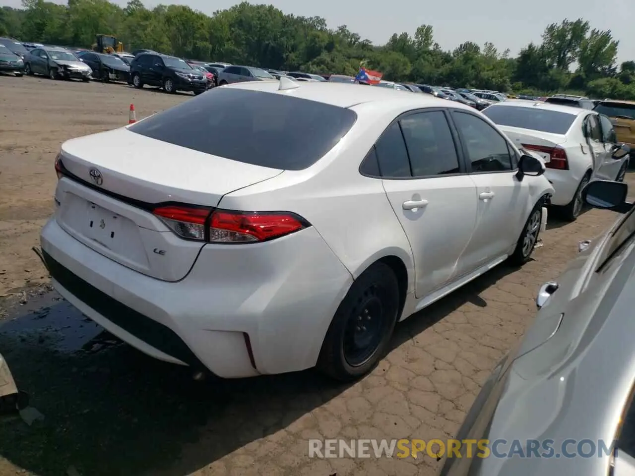 3 Photograph of a damaged car 5YFEPMAE7MP189048 TOYOTA COROLLA 2021