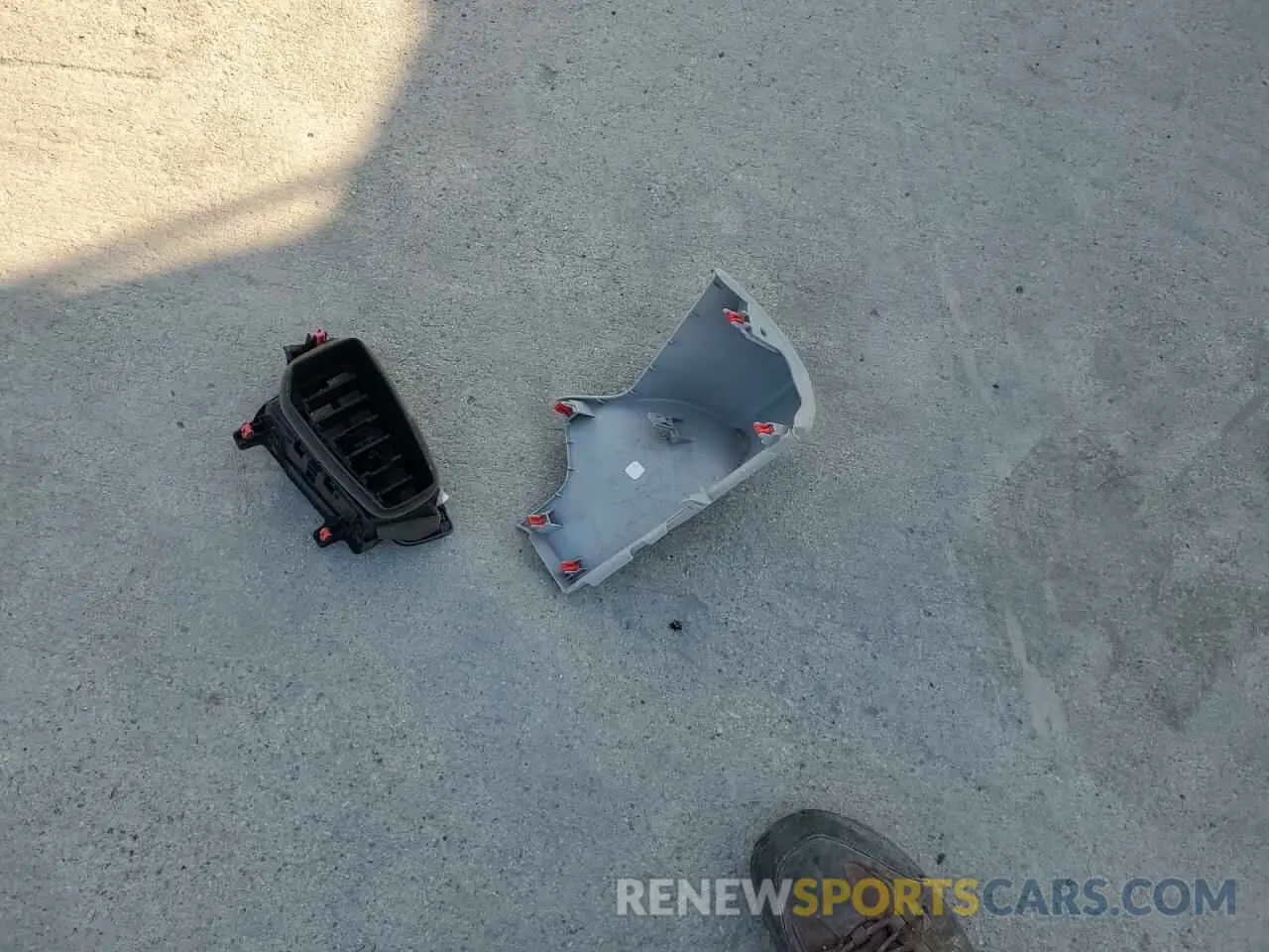 12 Photograph of a damaged car 5YFEPMAE7MP193259 TOYOTA COROLLA 2021