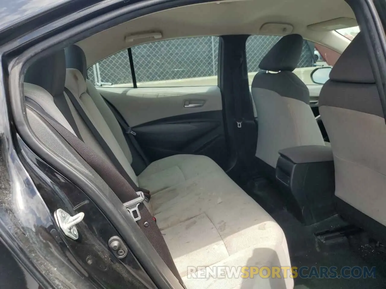 10 Photograph of a damaged car 5YFEPMAE7MP202610 TOYOTA COROLLA 2021