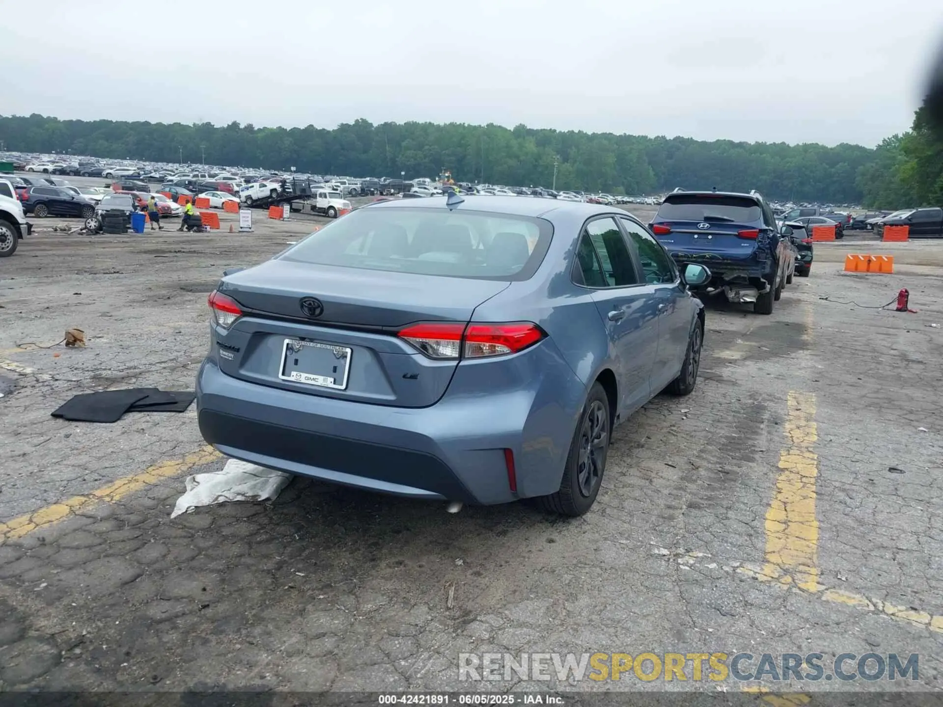 4 Photograph of a damaged car 5YFEPMAE7MP205748 TOYOTA COROLLA 2021