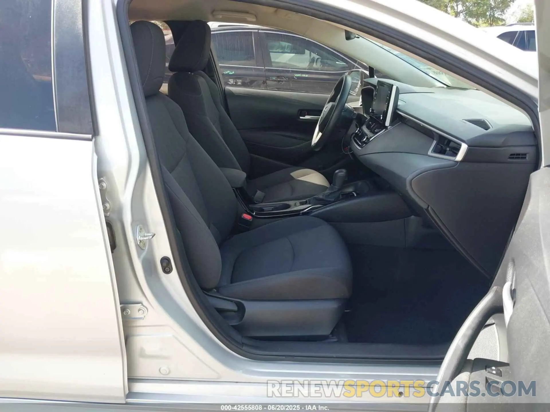 5 Photograph of a damaged car 5YFEPMAE7MP207225 TOYOTA COROLLA 2021
