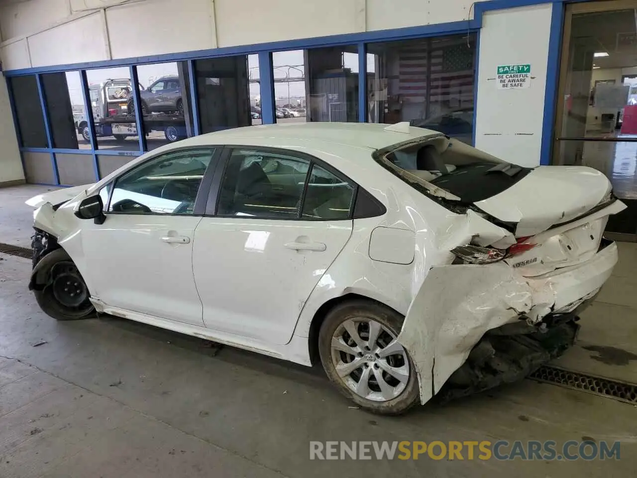 2 Photograph of a damaged car 5YFEPMAE7MP211663 TOYOTA COROLLA 2021