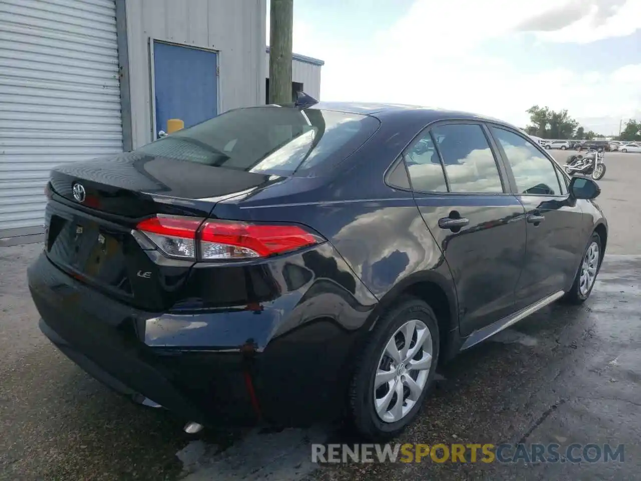 4 Photograph of a damaged car 5YFEPMAE7MP217415 TOYOTA COROLLA 2021