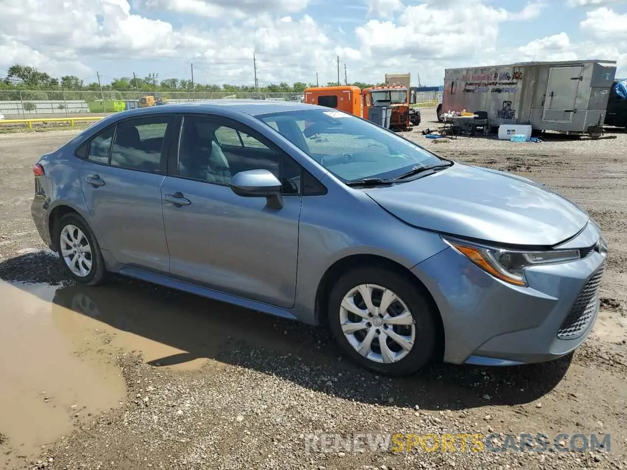 4 Photograph of a damaged car 5YFEPMAE7MP231105 TOYOTA COROLLA 2021