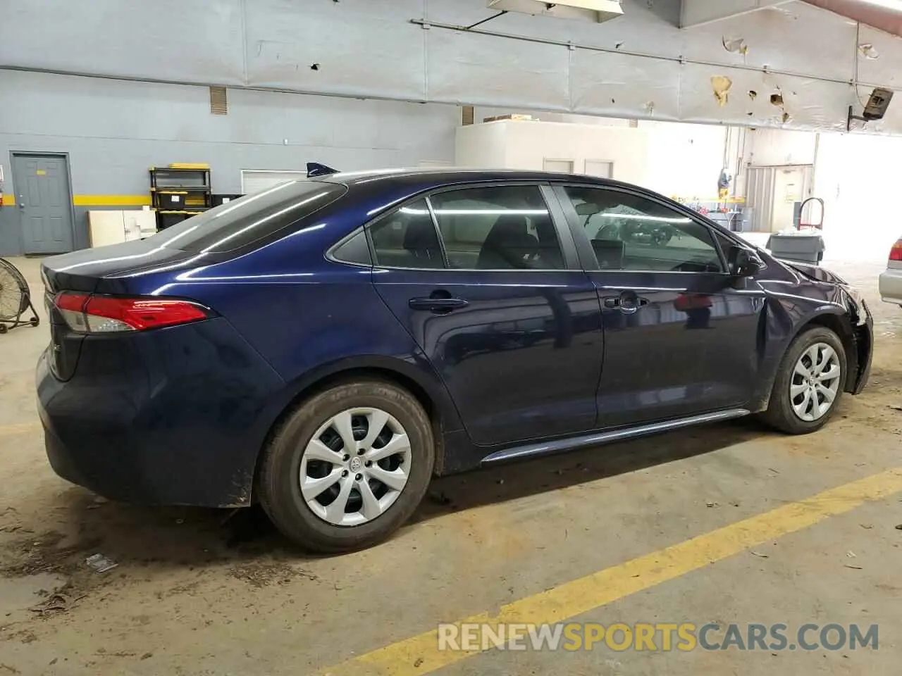 3 Photograph of a damaged car 5YFEPMAE7MP232013 TOYOTA COROLLA 2021