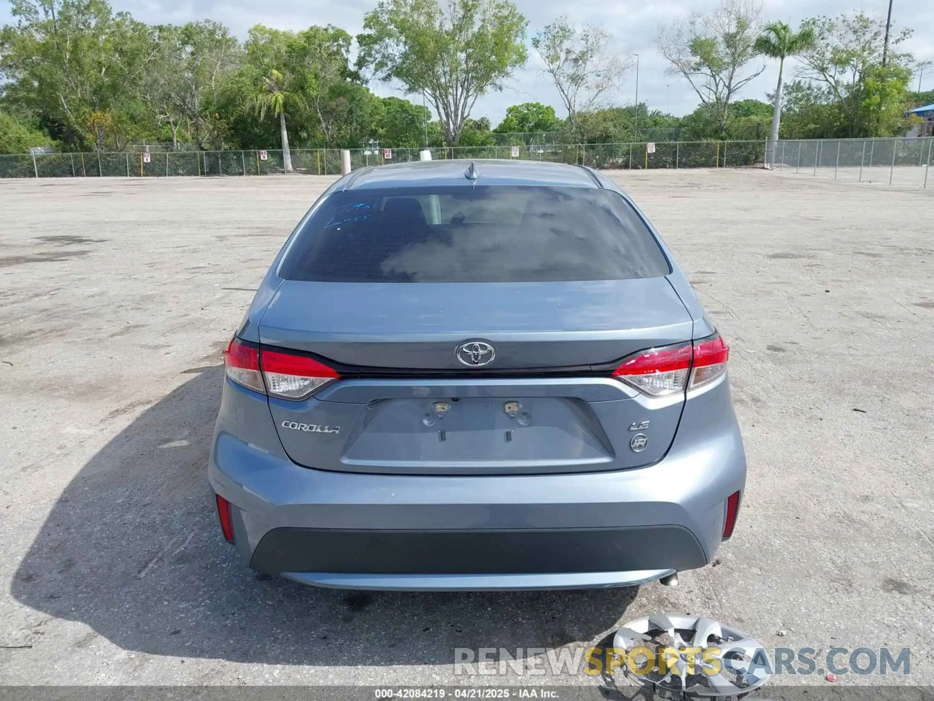 16 Photograph of a damaged car 5YFEPMAE7MP234215 TOYOTA COROLLA 2021
