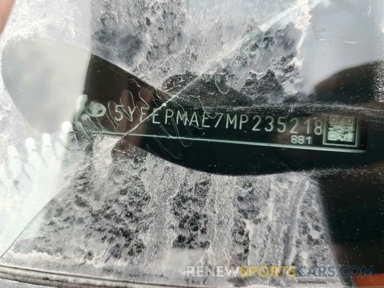 10 Photograph of a damaged car 5YFEPMAE7MP235218 TOYOTA COROLLA 2021