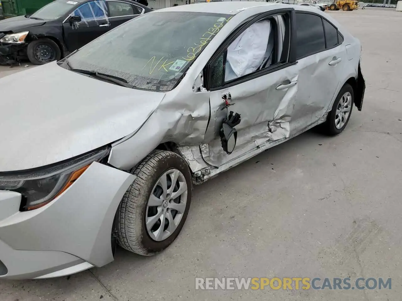 9 Photograph of a damaged car 5YFEPMAE7MP235218 TOYOTA COROLLA 2021