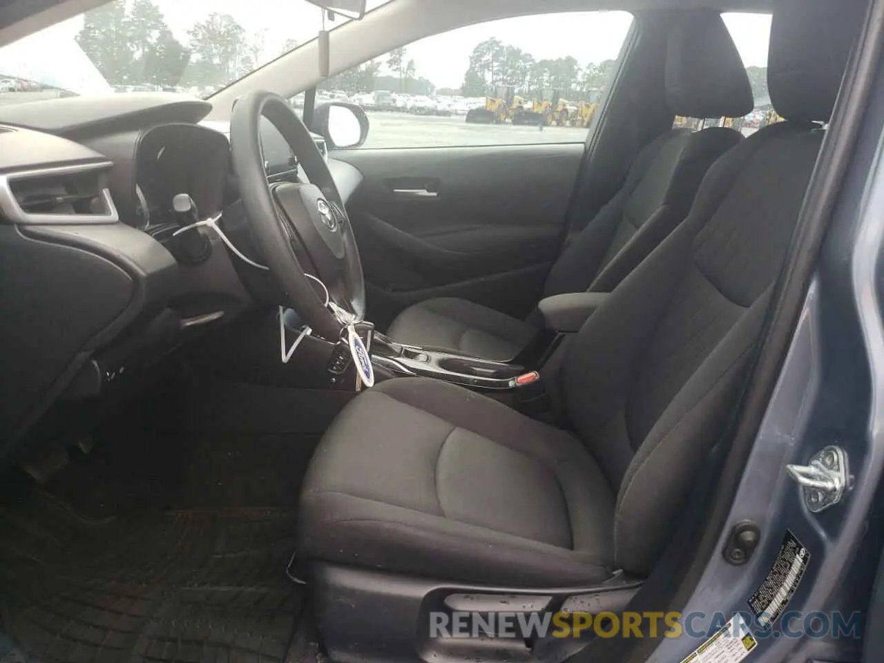 7 Photograph of a damaged car 5YFEPMAE7MP240385 TOYOTA COROLLA 2021