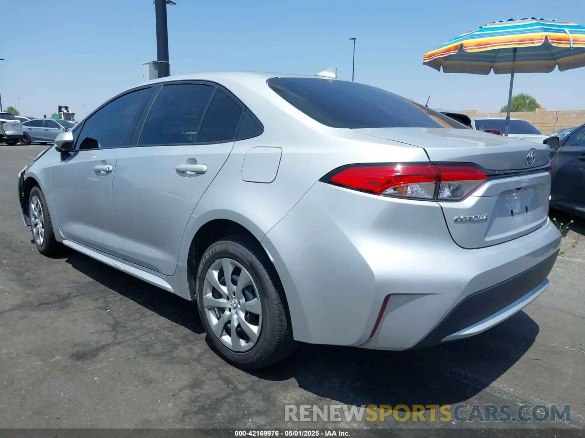 3 Photograph of a damaged car 5YFEPMAE7MP252696 TOYOTA COROLLA 2021