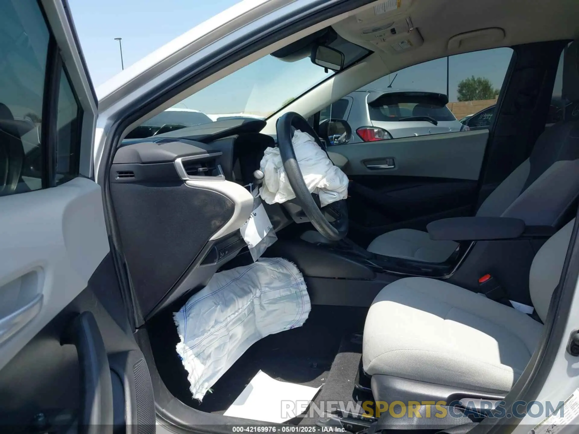 5 Photograph of a damaged car 5YFEPMAE7MP252696 TOYOTA COROLLA 2021