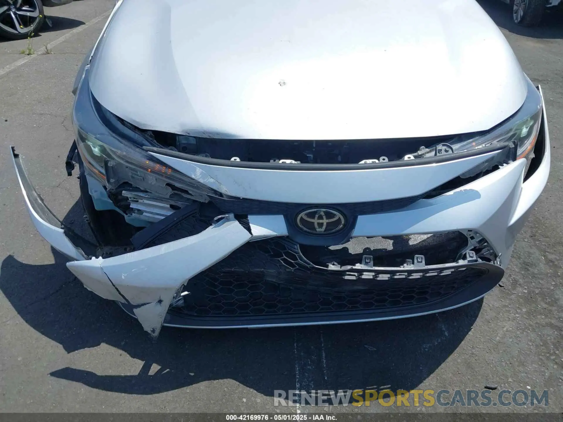 6 Photograph of a damaged car 5YFEPMAE7MP252696 TOYOTA COROLLA 2021