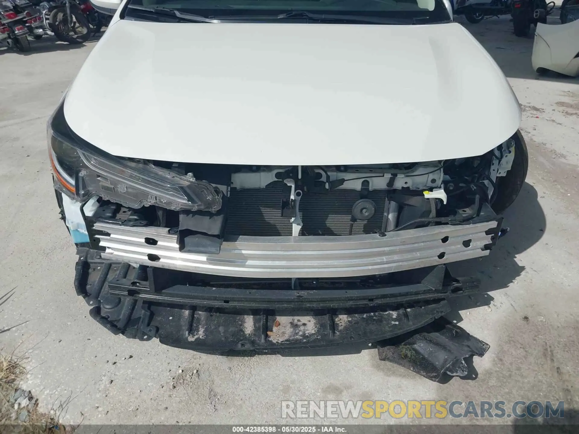18 Photograph of a damaged car 5YFEPMAE7MP258191 TOYOTA COROLLA 2021