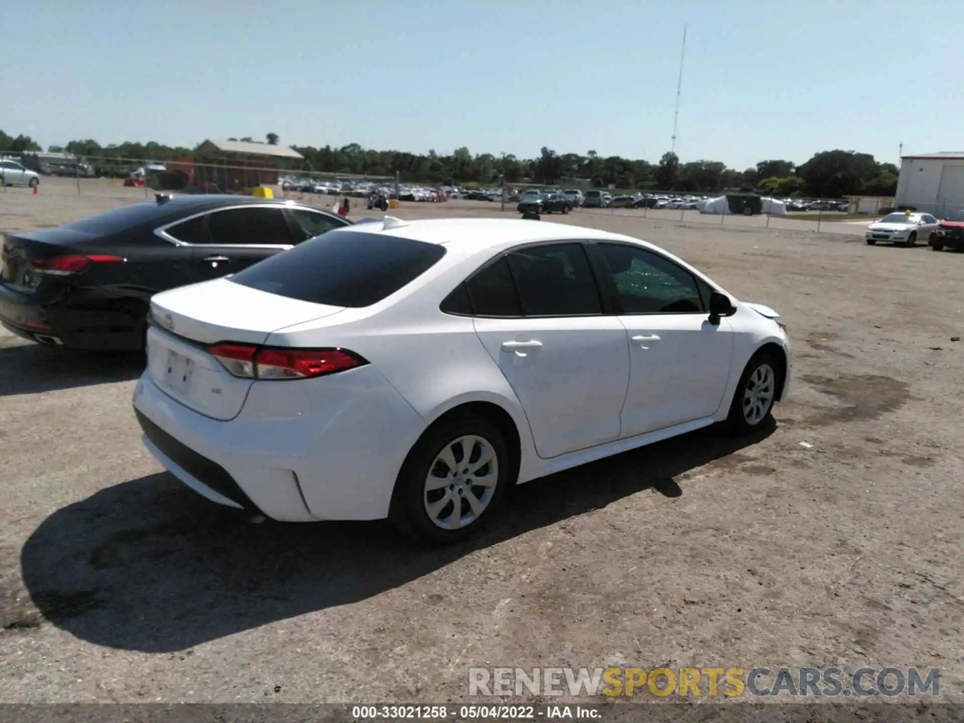 4 Photograph of a damaged car 5YFEPMAE7MP259339 TOYOTA COROLLA 2021